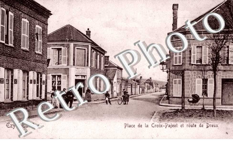 place de la Croix-Pageot et route de Dreux