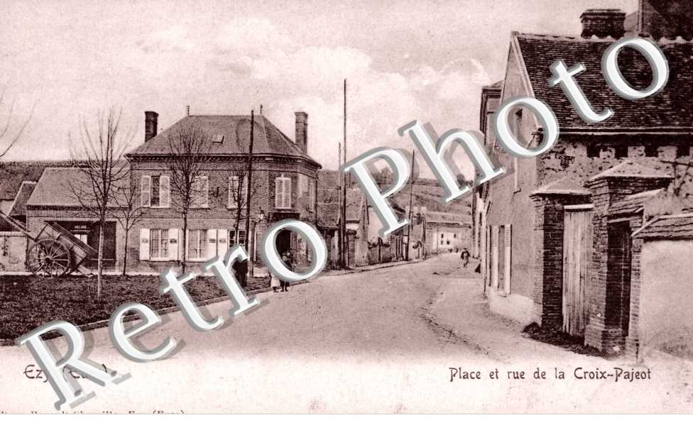 Place et rue de la croix-Pajeot