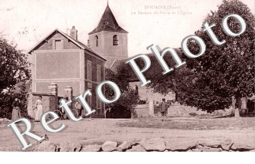 Bureau de poste et l&#039;eglise