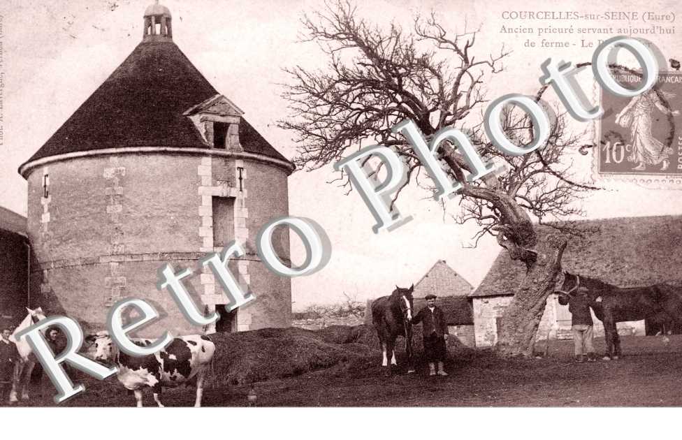 Ancien prieure servant de ferme - le pigeonnier