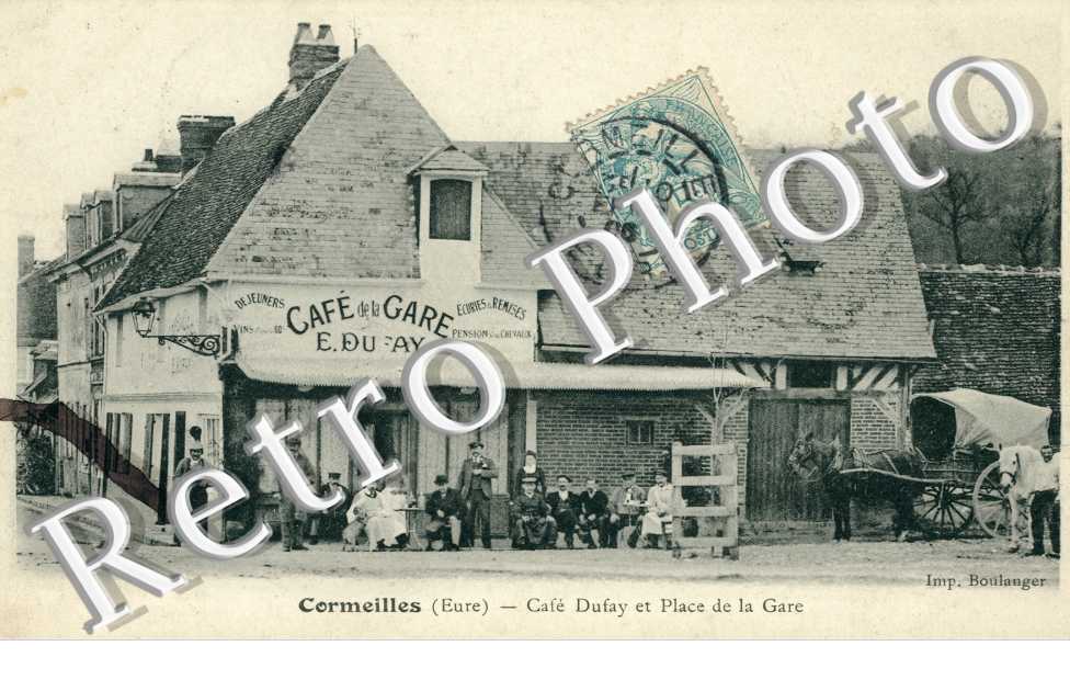Cafe Dufay et place de la gare