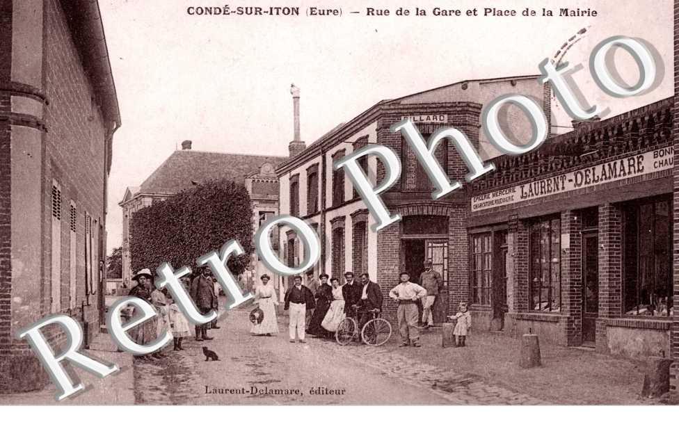 Rue de la gare et place de la mairie