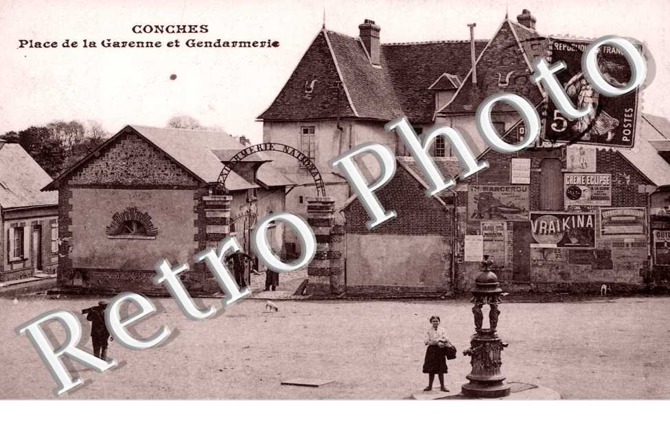 Place de la Garenne et Gendarmerie