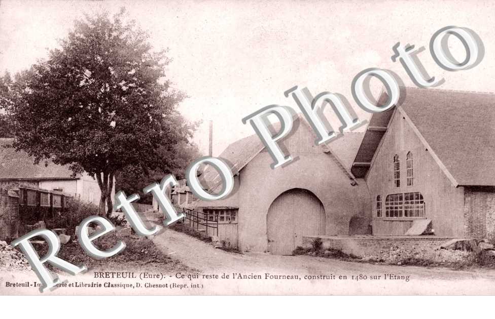 Ancien fourneau en fonte avec fers - Décoration