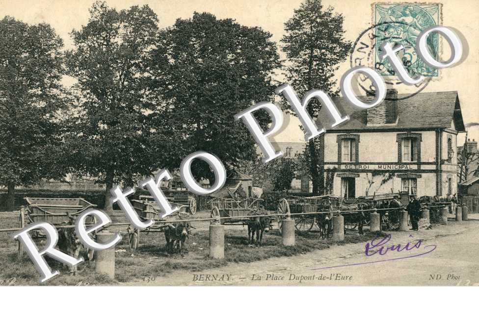 la Place Dupont-de-l'Eure