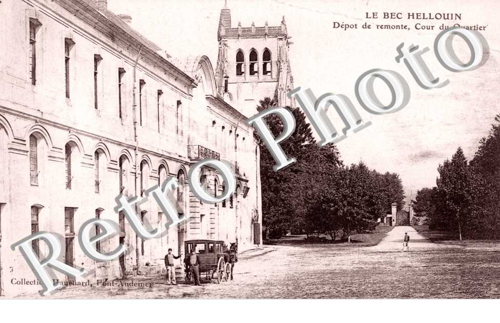 Depot du remonte - cour du quartier
