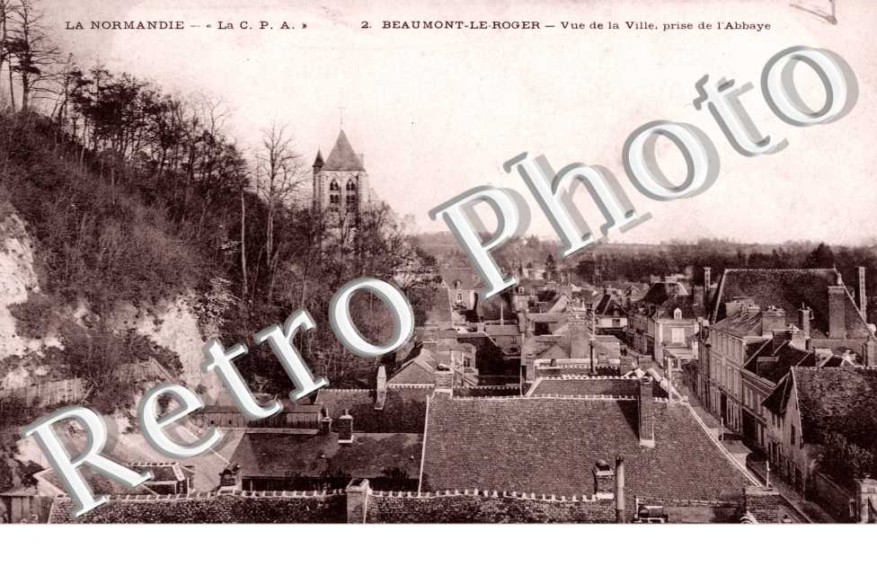 Vue de la ville - prise de l'abbaye