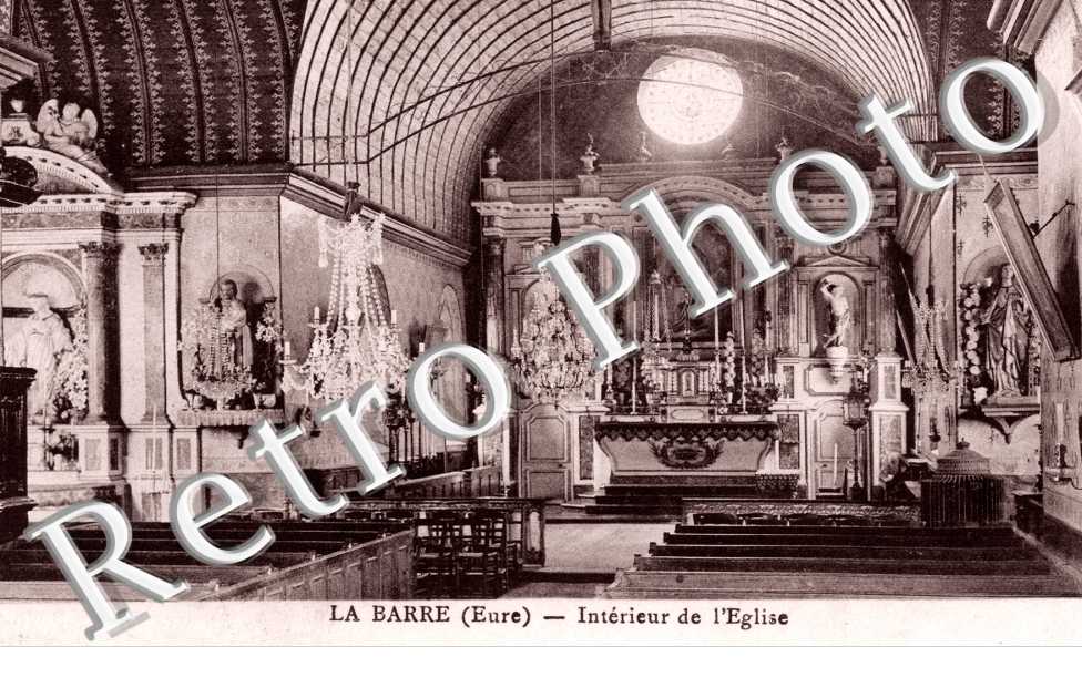 Interieur de l'eglise