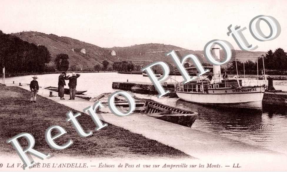 Ecluse de Poss et Vue sur Amfreville sur les Monts