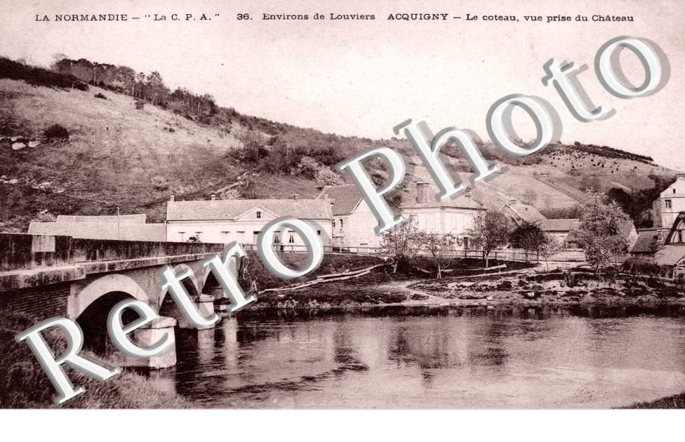 Le coteau - vue prise du chateau