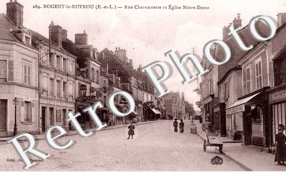 Rue Charonnerie et Eglise Notre Dame