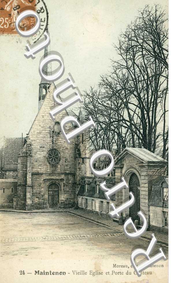 Vieille eglise et porte du chateau
