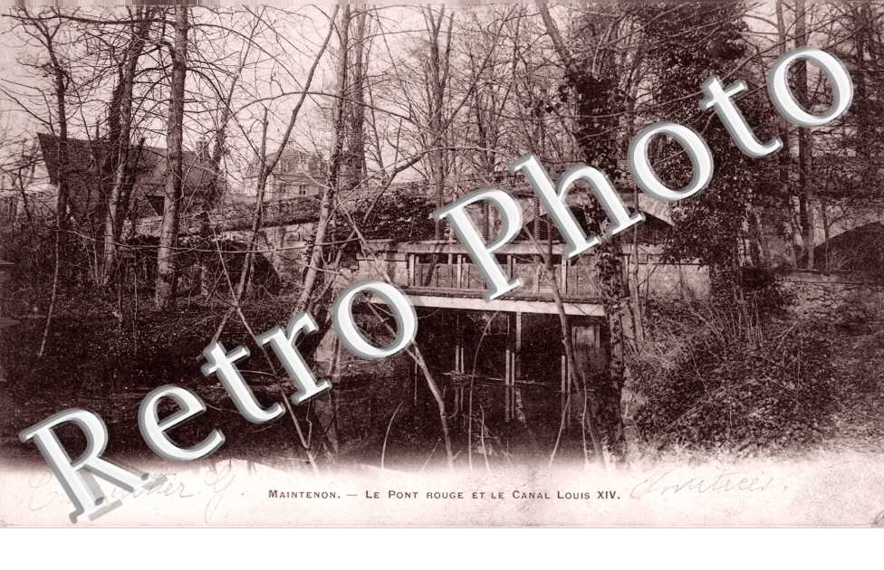 Pont rouge et Canal Louis XIV