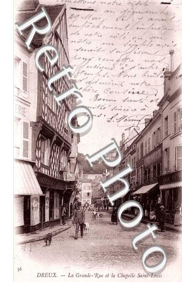 Grande rue et Chapelle Saint Louis