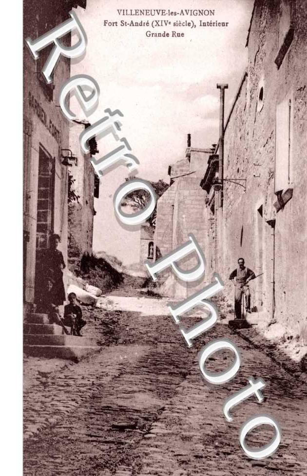 fort St-Andre   - grande rue