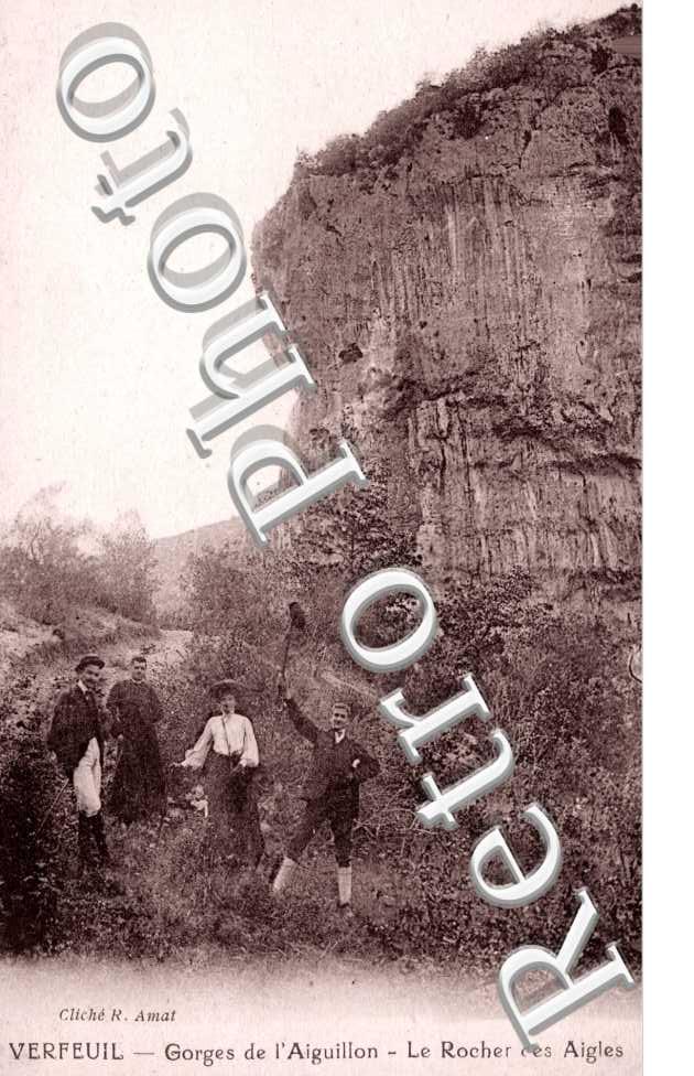 Gorges de l&#039;Aiguillon Le rocher des Aigles