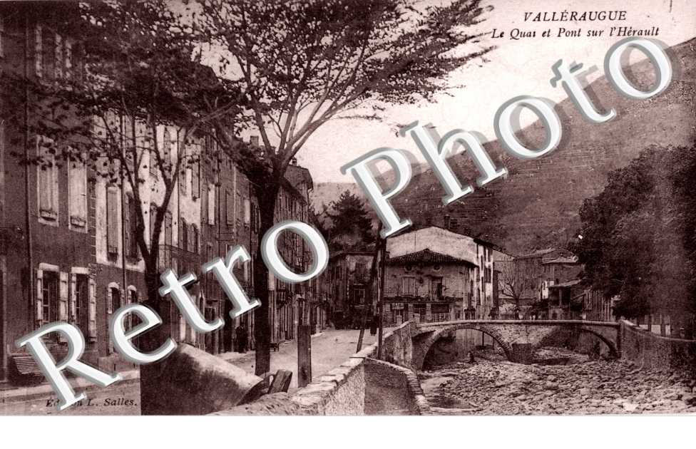 le quai et pont sur l&#039;herault