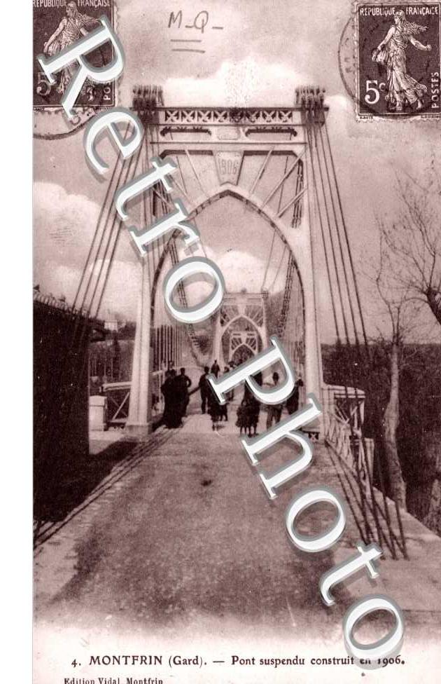 Pont suspendu construit en 1906