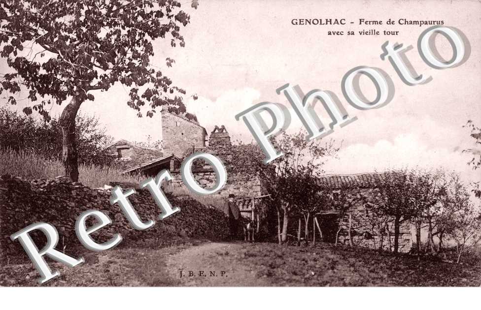 ferme de champaurus avec sa vieille tour