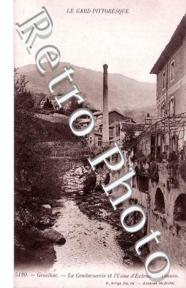 La gendarmerie et l'usine d'extrait de Tannin