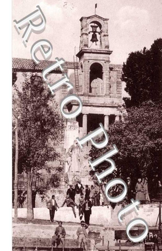 Temple et monument aux morts