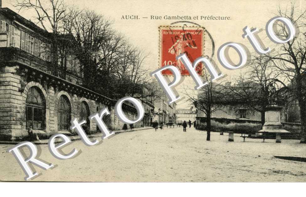 Rue Gambetta et prefecture