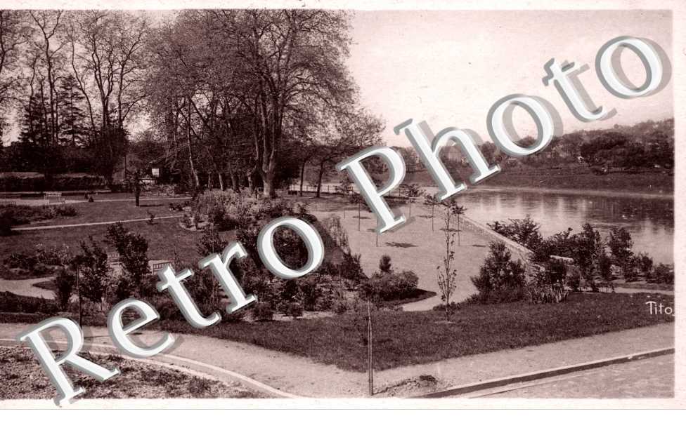 Le Jardin Public et la Dordogne