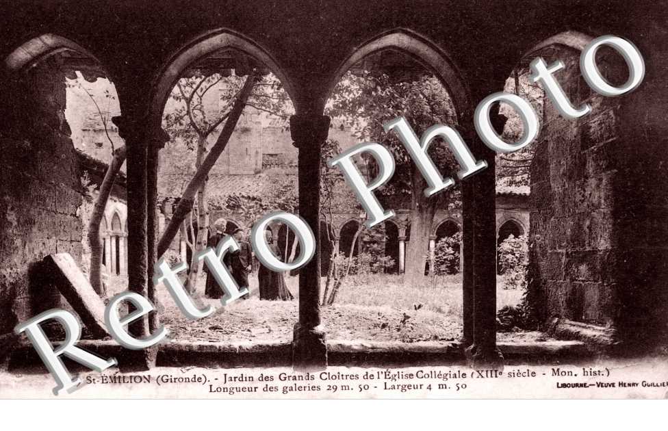jardin des Grands Cloitres de l'eglise collegiale