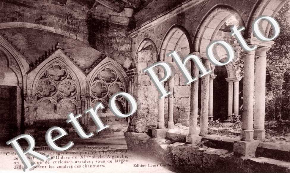 Cloitre de l'eglise collegiale