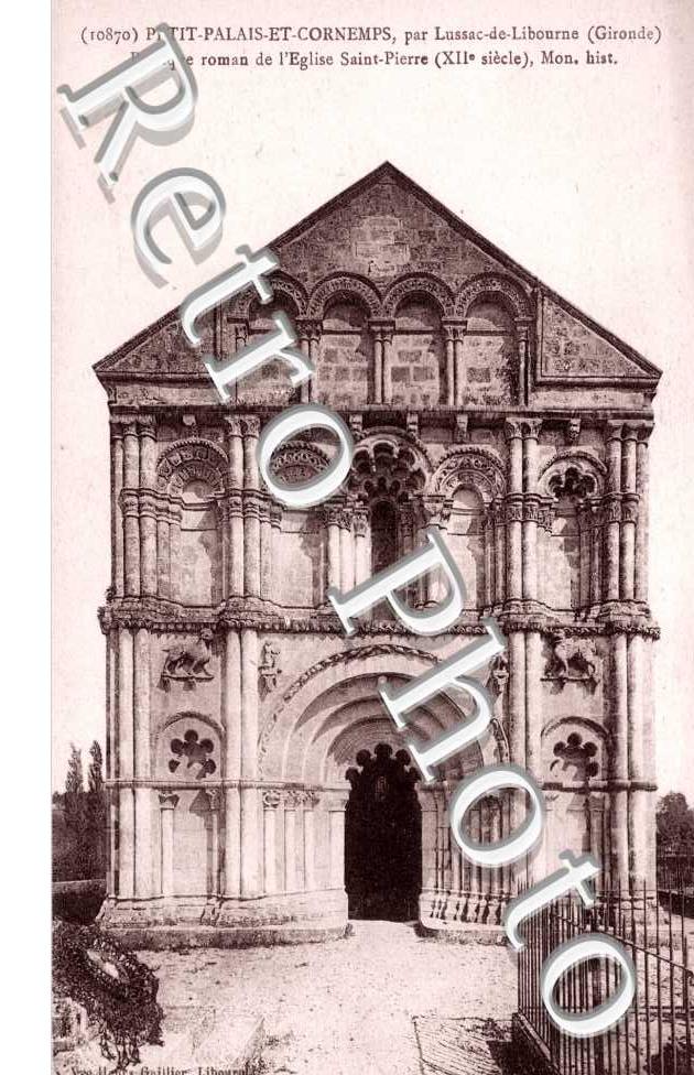 Portique roman de l&#039;eglise