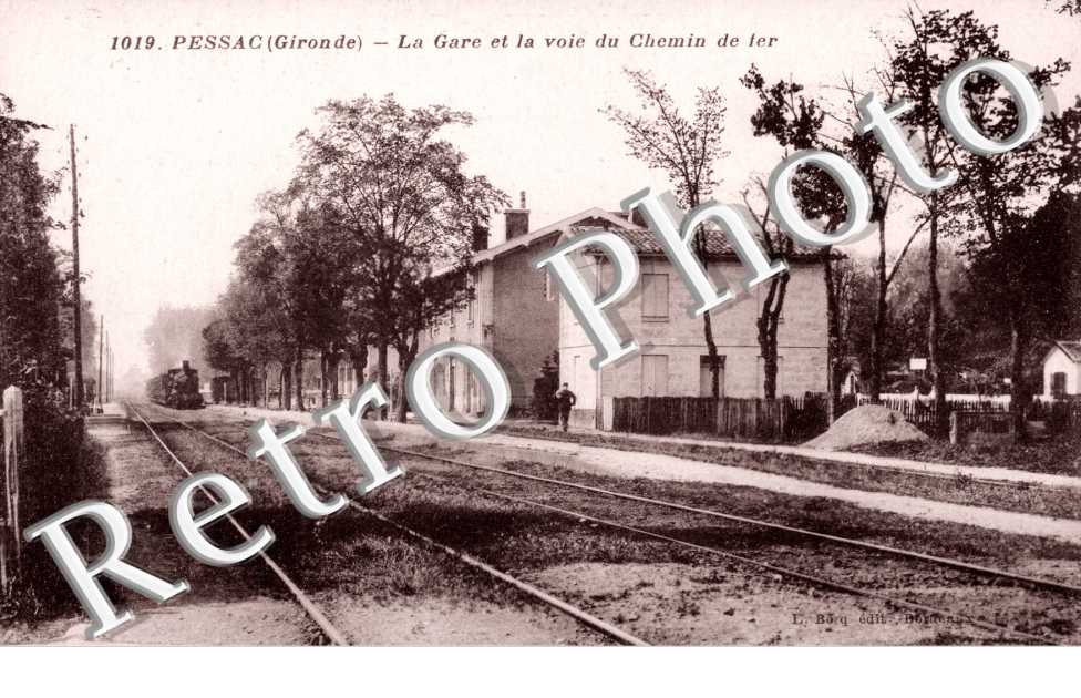 la gare et la voie du chemin de fer
