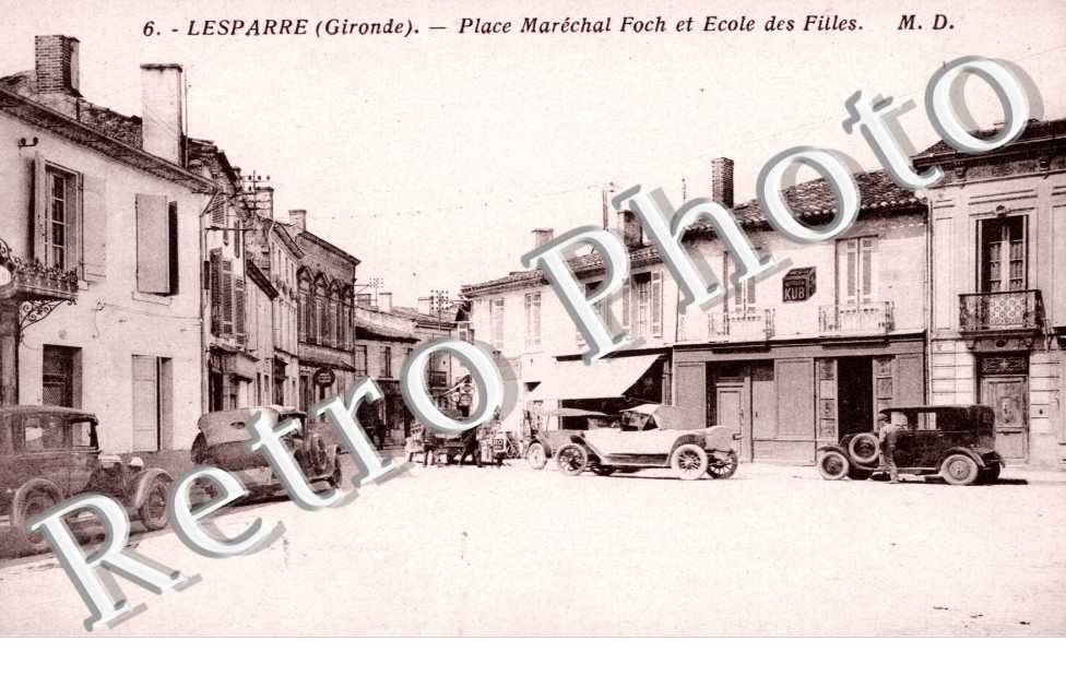 Place marechal Foch et ecole des filles