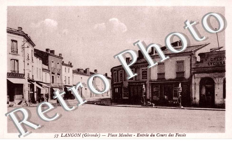 Place Maubec - entree du cours des fosses