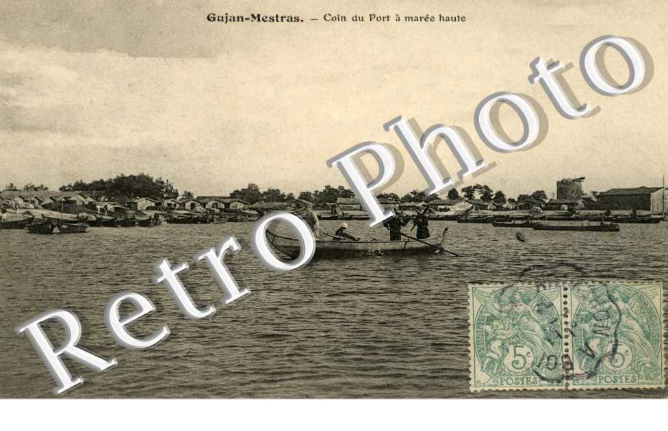 Un Coin du Port a Maree Haute