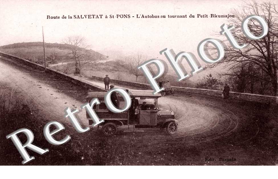Route de St Pont, l&#039;Autobus au Tournat du Petit Rieumajou
