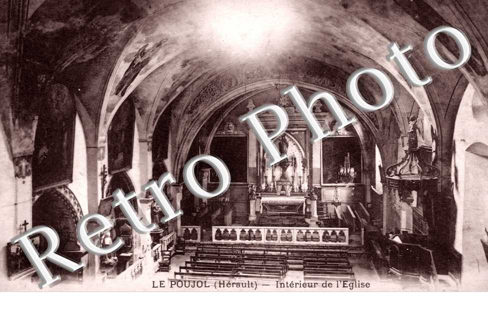 Interieur de l'eglise