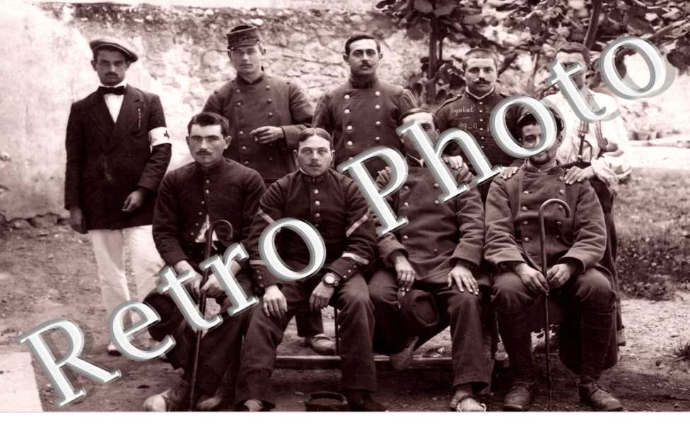 Un Groupe de Militaires