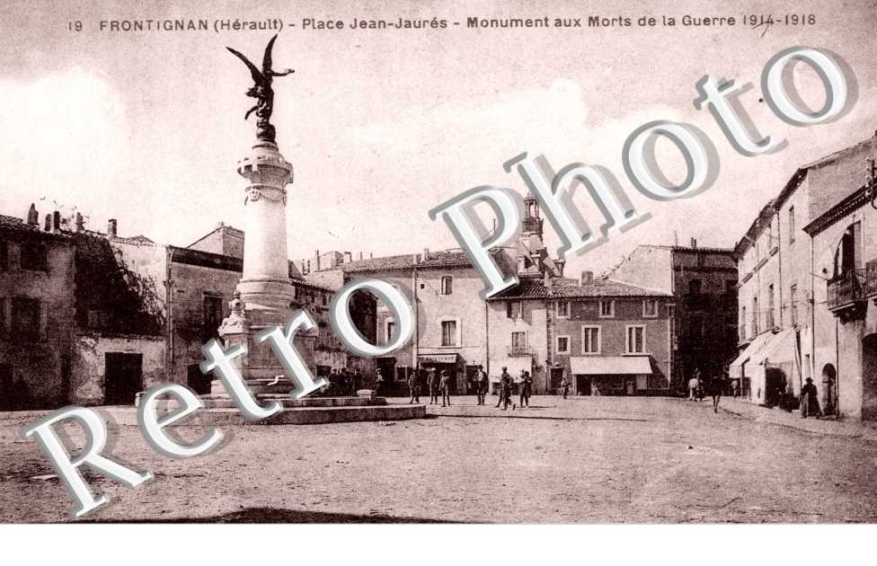 Place Jean Jaures - Monument aux morts de la guerre
