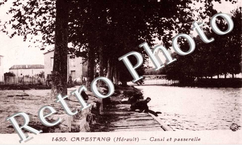 Canal et passerelle
