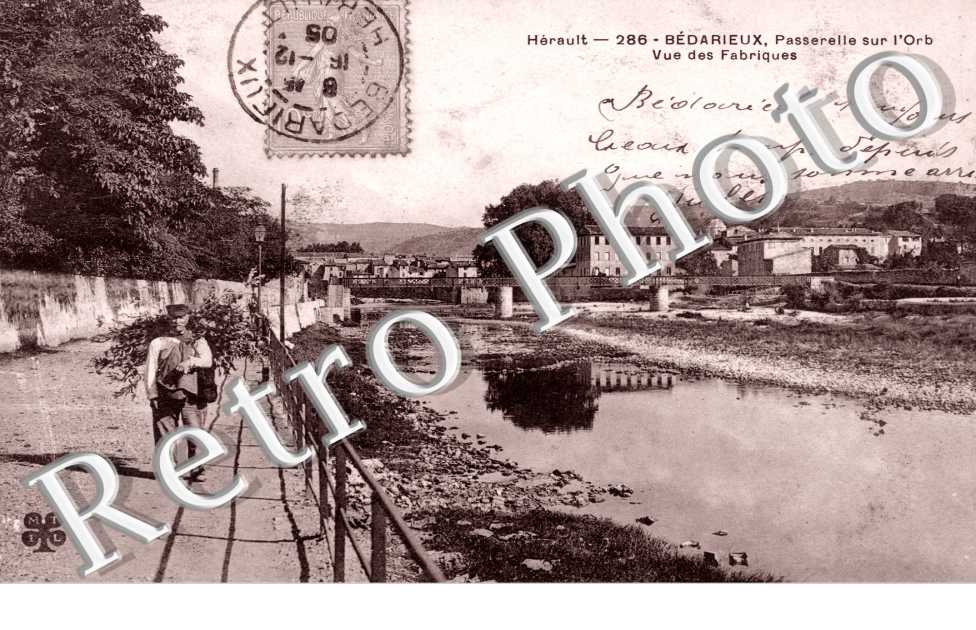 Passerelle sur l&#039;Orb, vue des Fabriques