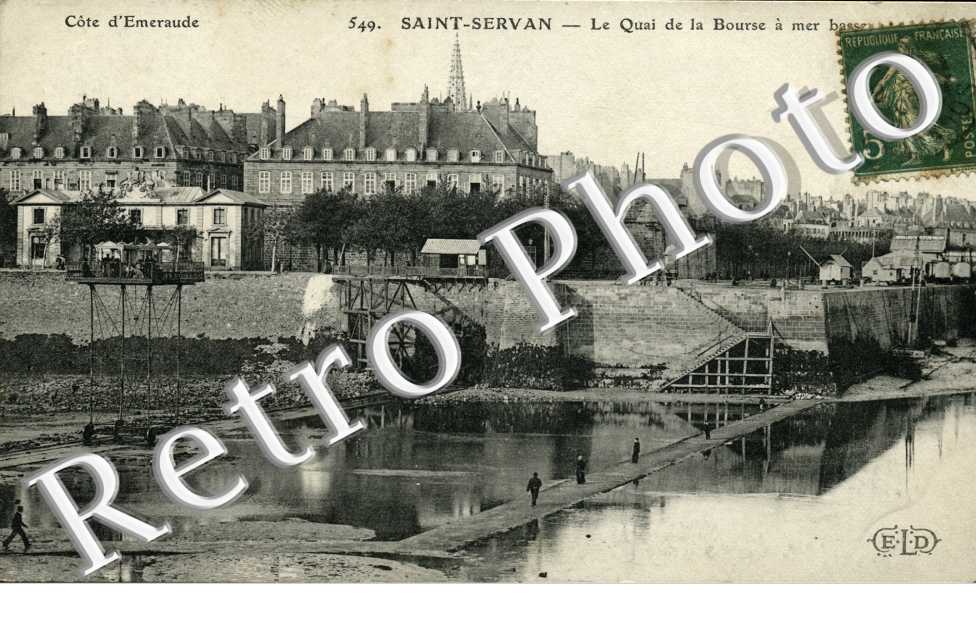 le quai de la Bourse a mer basse