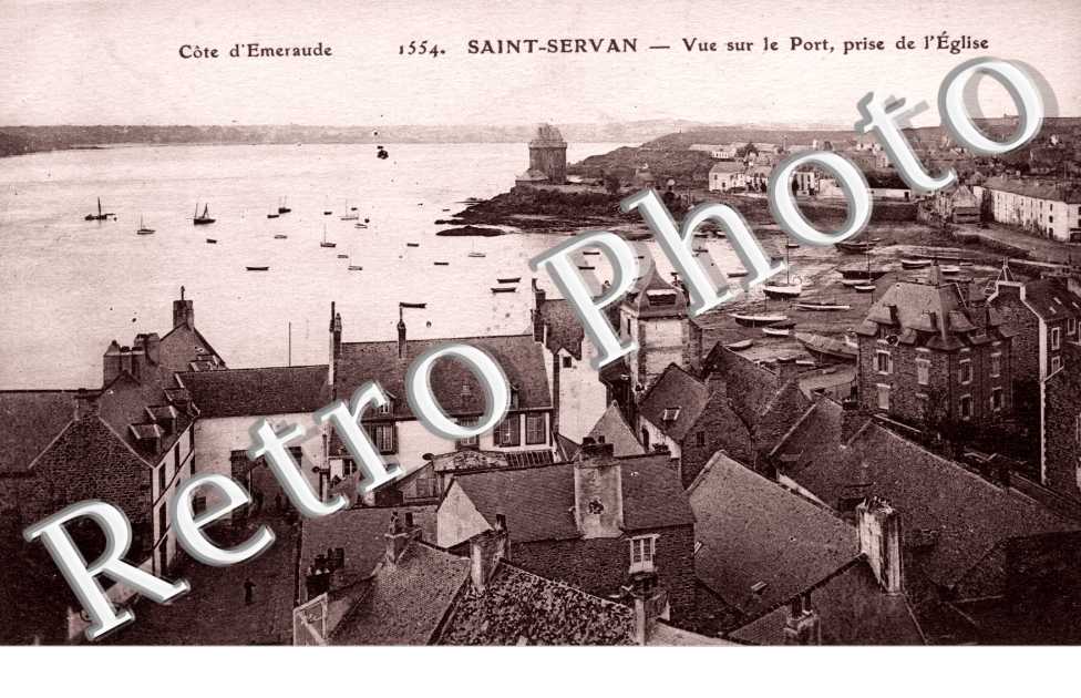 Vue sur le Port prise de l'eglise