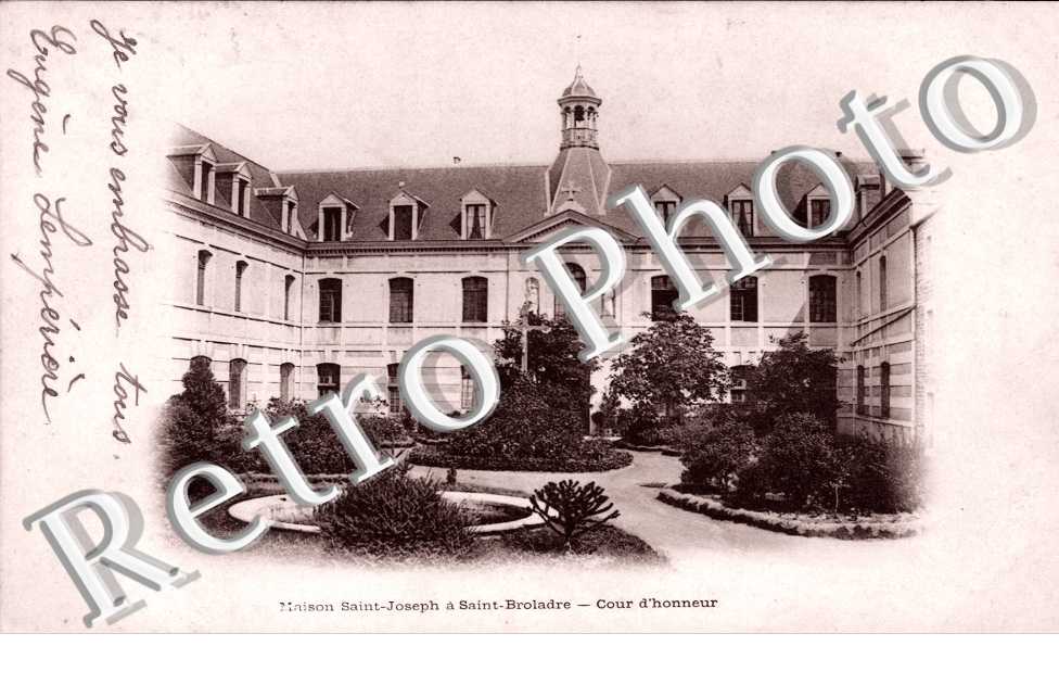 Maison Saint Joseph - Cour d&#039;Honneur