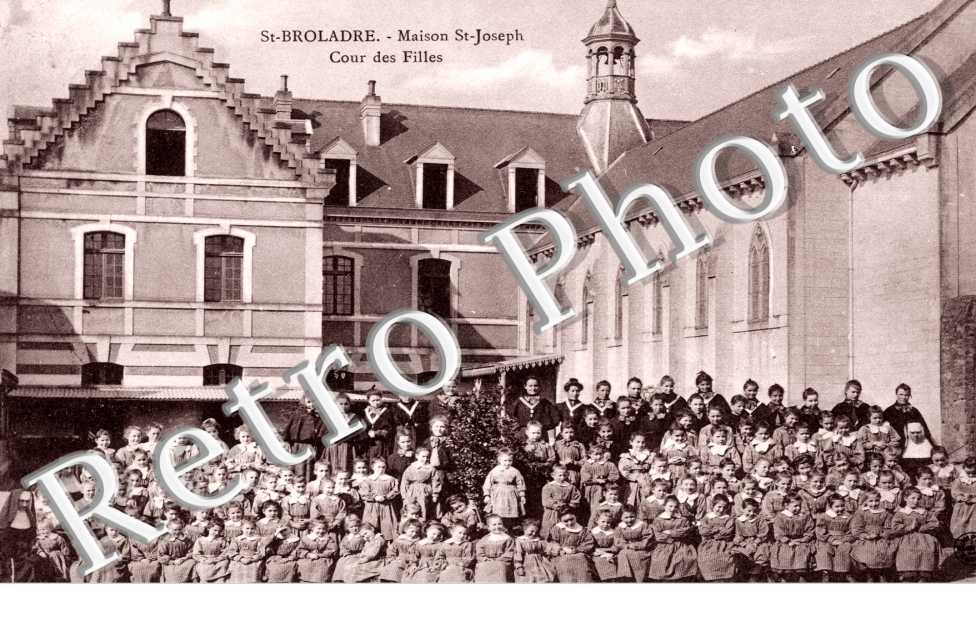 Maison Saint Joseph - Cour des Filles