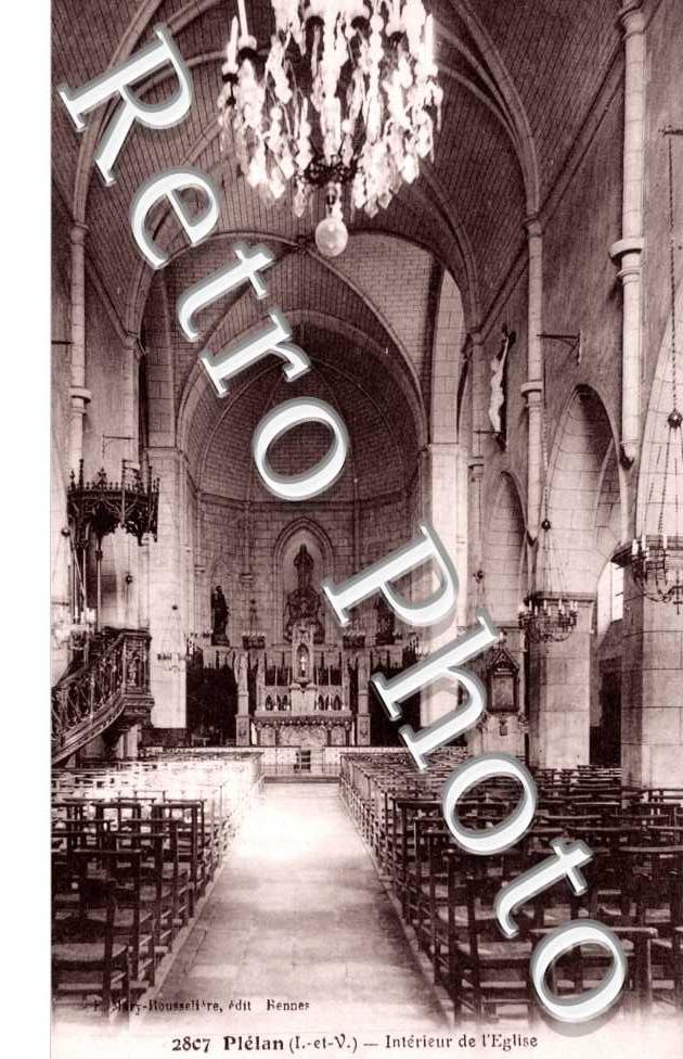 Interieur de l'eglise