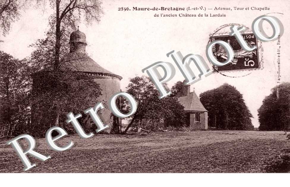 Avenue, Tour et Chapelle de l&#039;ancien Chateau de Lambardais