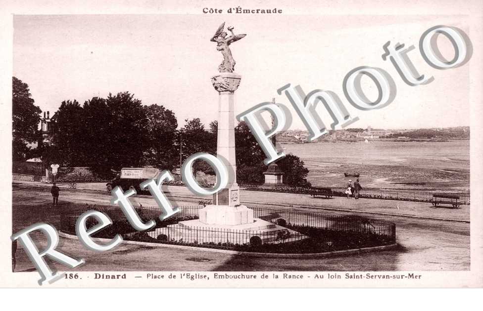 la Place de l'Eglise, Embouchure de la Rance, Saint-Servan-sur-Mer