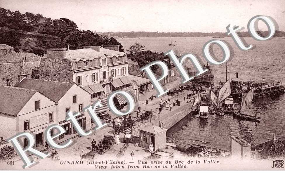 Vue prise du Bec de la Vallee