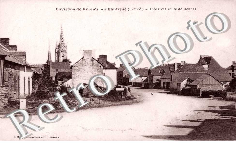 Arrivee par la route de Rennes