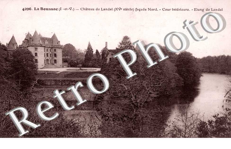 Chateau de Landal et son etang